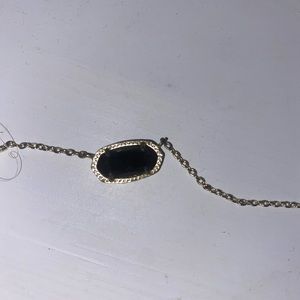 perfect condition kendra scott necklace